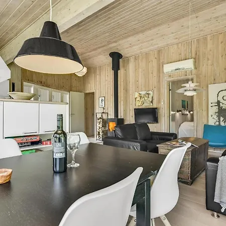 Ferienhaus Gorgeous In With Sauna *