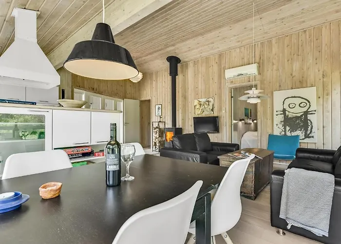 Prázdninový dům Gorgeous In With Sauna *